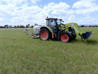 Claas Arion 440 Panoramic Tractor Loader