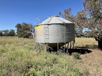 Macey field bin
