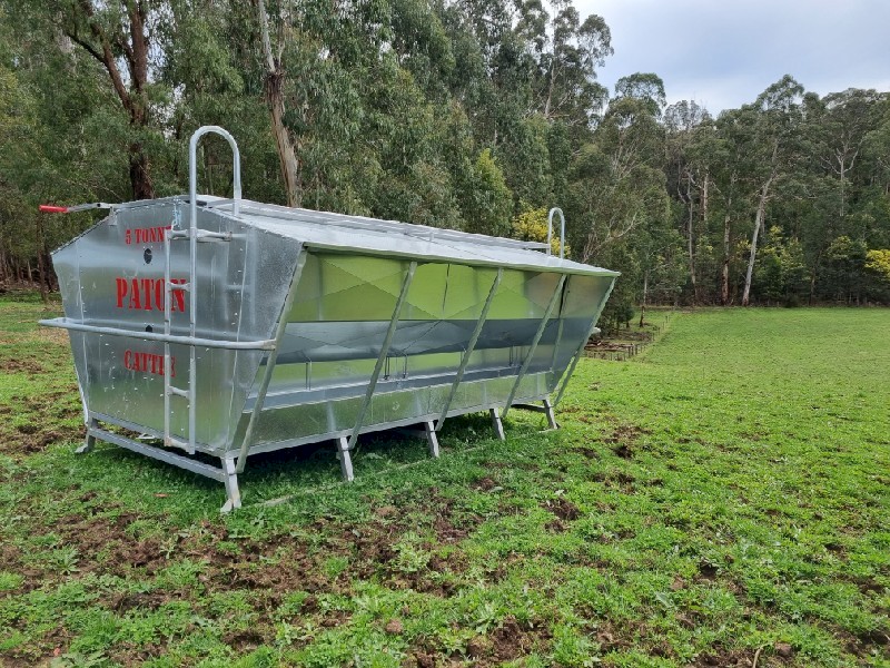 Paton 5 Tonne Cattle Feeders x 4
