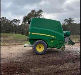John Deere 960 Round Baler