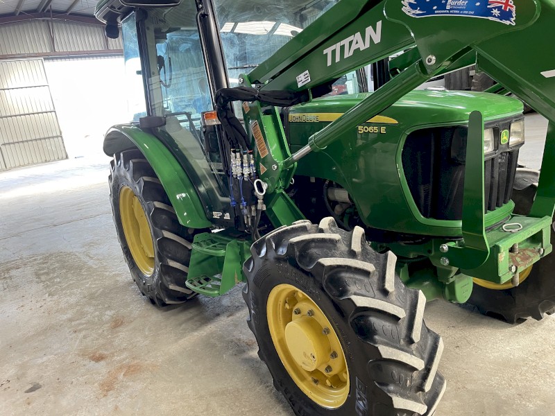 Under Auction - (A240) 2016 John Deere 5065E Tractor with Loader 