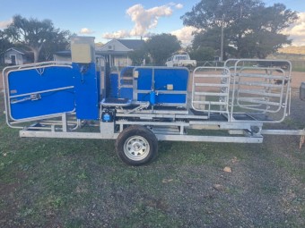 2021 Te Pari Race Well HD4 Sheep Handler with Trailer