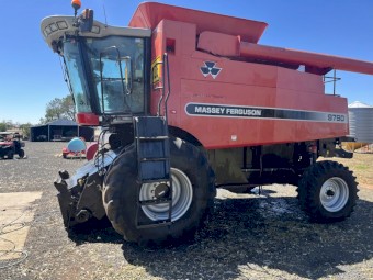 2009 Massey Ferguson 9790 Header with Agco 36ft Draper Front