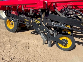 2019 Seed Hawk Vaderstad 40ft Airseeder Bar