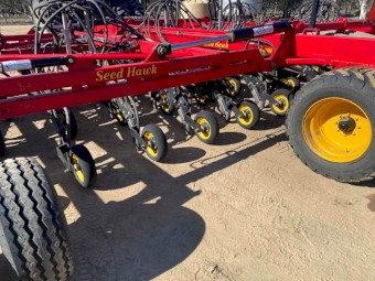 2019 Seed Hawk Vaderstad 40ft Airseeder Bar
