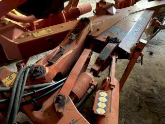 Kuhn Vari Master 4 furrow reversible 3 point linkage plough