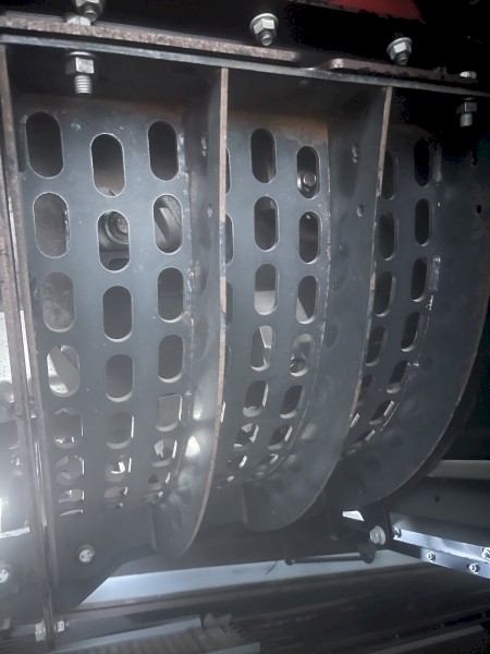 WANTED Black Slotted Concave to suit Case IH