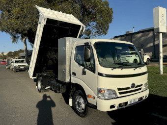 2009 Hino 300 616 Ex Council Factory Tipper Truck