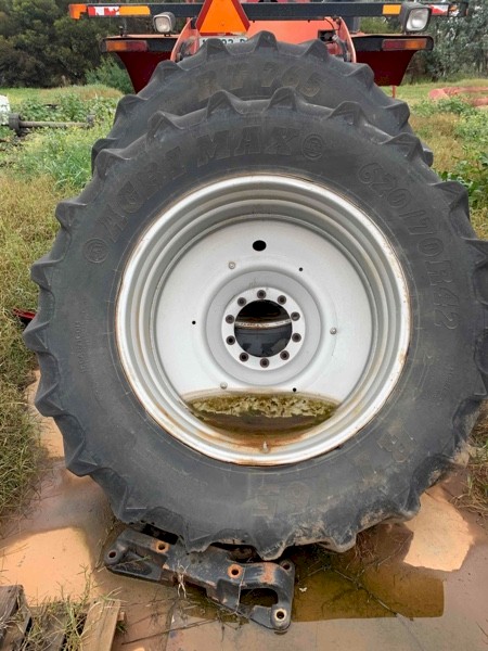 620/70r 42 Tyres
