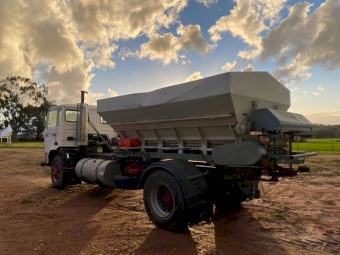 F7 Volvo with 880 Marshall Spreader