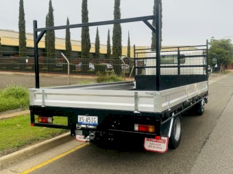 HINO 300 917! DEUL GATE SET UP! 5.1 TON PAY 4 TON TOWING!