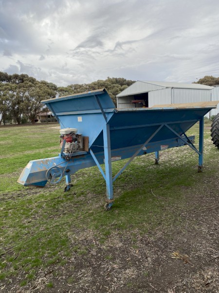 Famson outloader bin