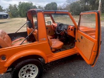 Suzuki sierra soft top