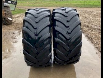 JCB Fastrac Tyres & Rims