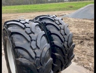 JCB Fastrac Tyres & Rims