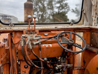 Chamberlain Countryman 6 with Robot FEL
