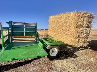 Square and Round bale Elsworth multi feeder NEW