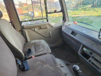 1989 Mitsubishi Farm Truck with Removable Stock Crate
