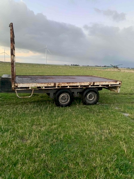 Tandem Trailer