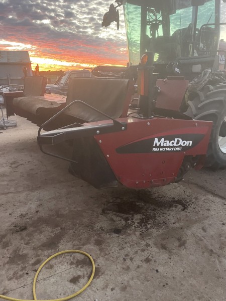 2018 Macdon R85 Mower Conditioner