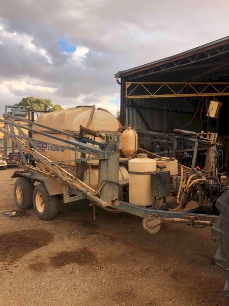 Boom Spray  Oster 80ft  Hydraulic fold!