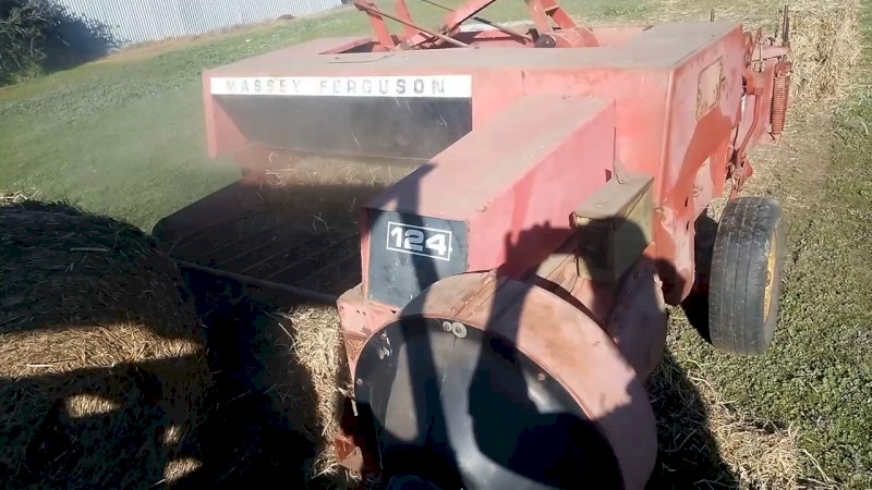 Massey Ferguson 124 Small Square Baler