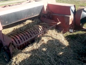 Massey Ferguson 124 Small Square Baler