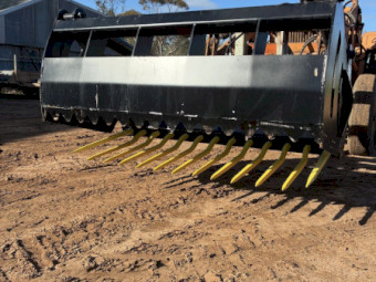 Challenge 170SS Silage Grab