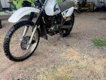 DR 200 Suzuki Trojan With Spare