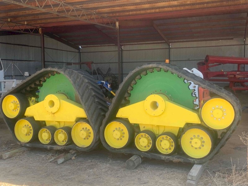 2017 JD Header Tracks