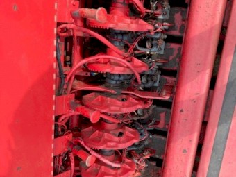 2005 Massey Ferguson 187 SBC 4x3 baler