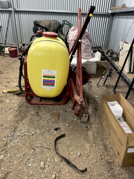 Hardi boom spray