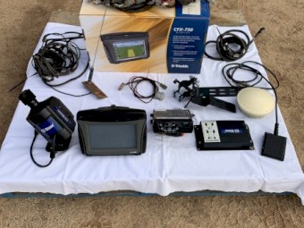Trimble RTK auto steer CFX 750 display