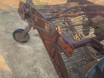 MYERS double row potato digger