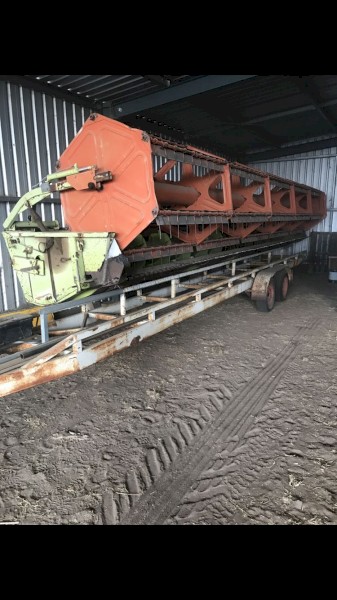 Claas Flex Front And Trailer