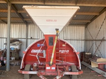 OMBU 2002 Grain bag Inloader 