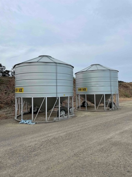 Under Auction - (A162)  Ahrens 33MT Gravity Field Bin 
