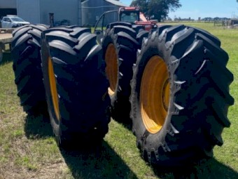 JCB Fastrac 30” tyres & rims