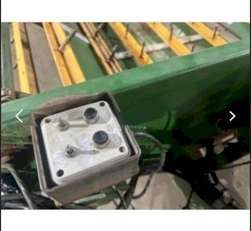 Round bale feeder with powerpack Elsworth