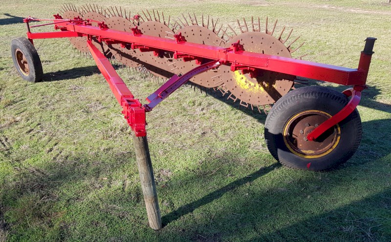 Horwood Bagshaw 6 wheel finishing stick/rock rake