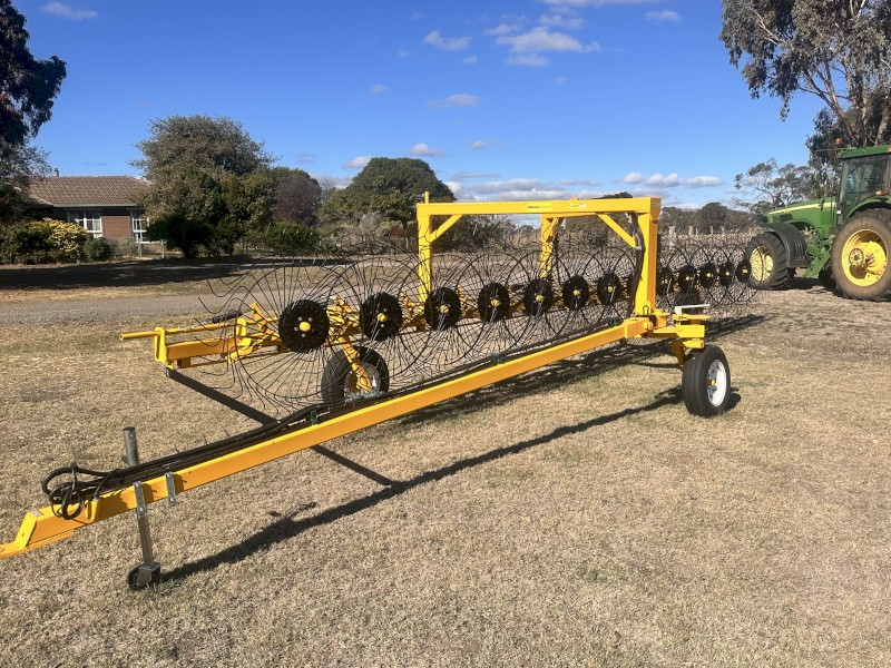Hay rake 13 reel New Elsworth