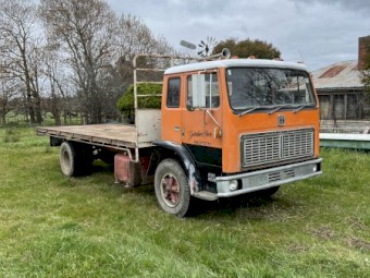 Acco 1810B Truck
