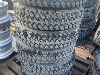 x7 Michelin tyres and rims