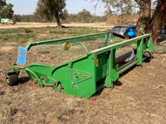 John Deere 914 Pick Up Front