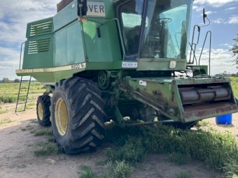 John Deere 9600 Header