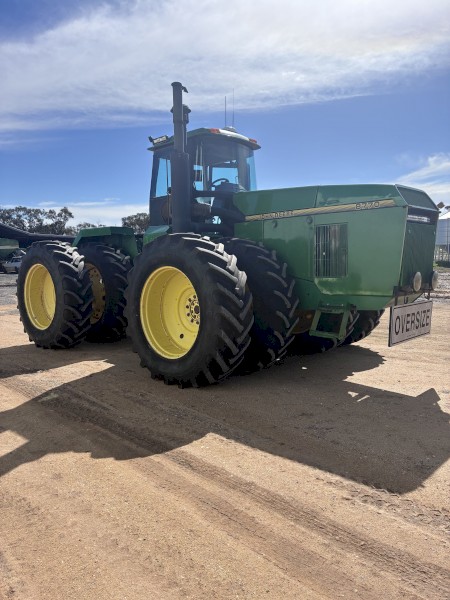 1995 John Deere 8770 Tractor