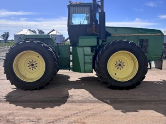 1995 John Deere 8770 Tractor