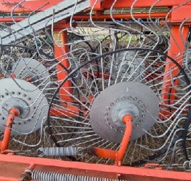 Schinckel V-Rake