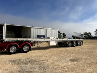 2014 flat top trailer