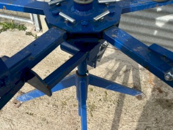 Lamb marking cradle